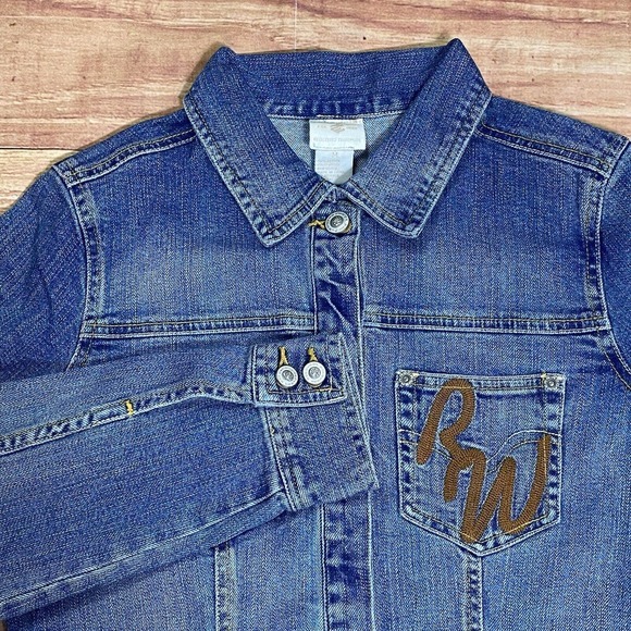 NWT ROCAWEAR Women's Denim Long Sleeve Jacket - Size Medium R98003X Logo - Picture 3 of 13